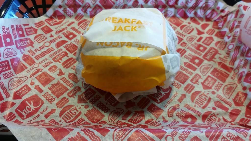 Jack in the Box | restaurant | 520 N Estrella Pkwy, Goodyear, AZ 85338, USA | 6239255521 OR +1 623-925-5521