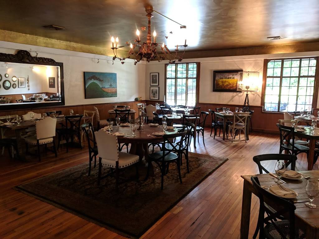 Golden Fleece | restaurant | 111 Grovewood Rd, Asheville, NC 28804, USA | 8284247655 OR +1 828-424-7655