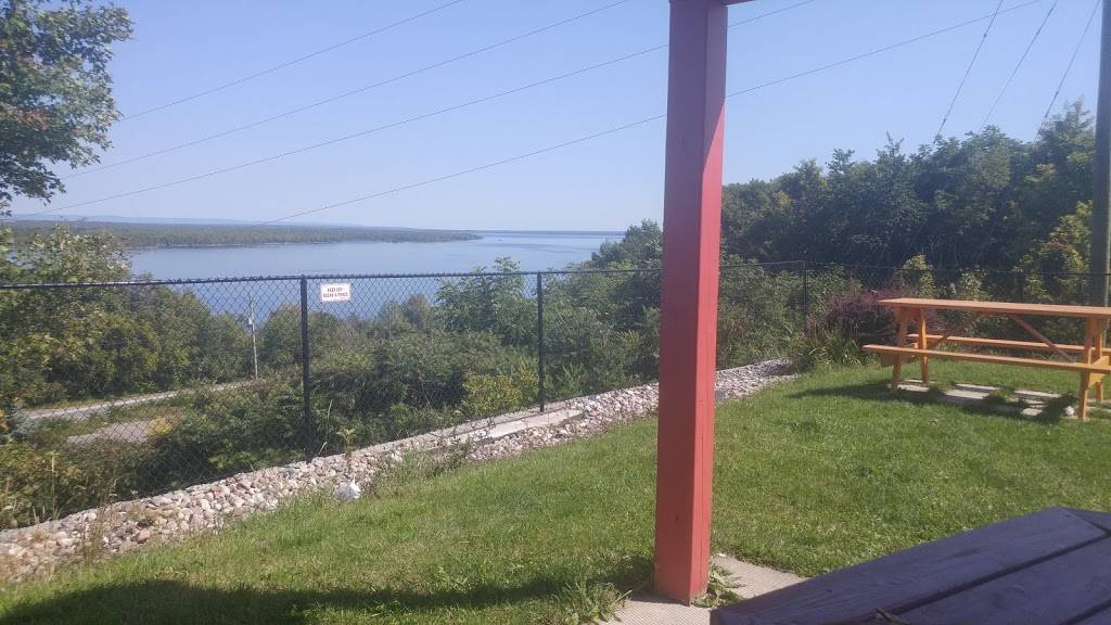 Bettys Chips | restaurant | 988 Centre St, Braeside, ON K0A 1G0, Canada | 6136234857 OR +1 613-623-4857