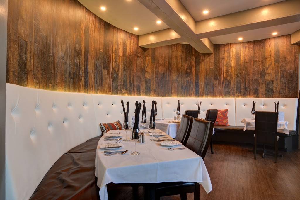 Eight Zero Zero Resto Lounge | restaurant | 903 Brookdale Ave, Cornwall, ON K6J 4P3, Canada | 6139360322 OR +1 613-936-0322