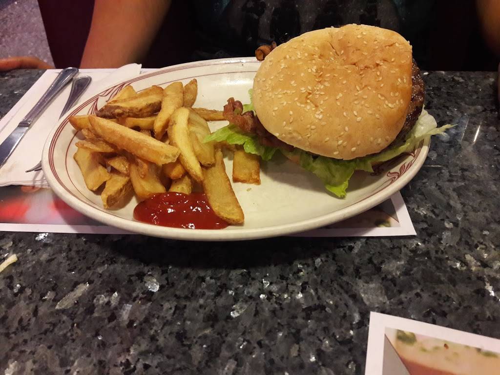 Colonnade Diner | restaurant | 2001 Hylan Blvd, Staten Island, NY 10306, USA | 7183512900 OR +1 718-351-2900