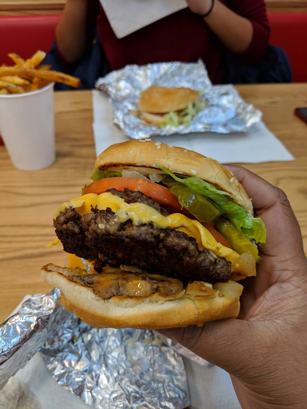Five Guys | meal takeaway | 4810 Carlisle Pike, Mechanicsburg, PA 17050, USA | 7177379545 OR +1 717-737-9545