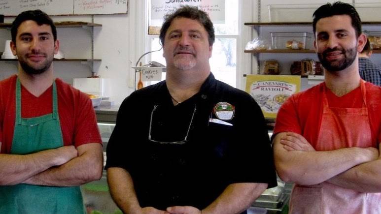 Canevari’s Delicatessen & Catering | restaurant | 695 Lewis Rd, Santa Rosa, CA 95404, USA | 7075456941 OR +1 707-545-6941