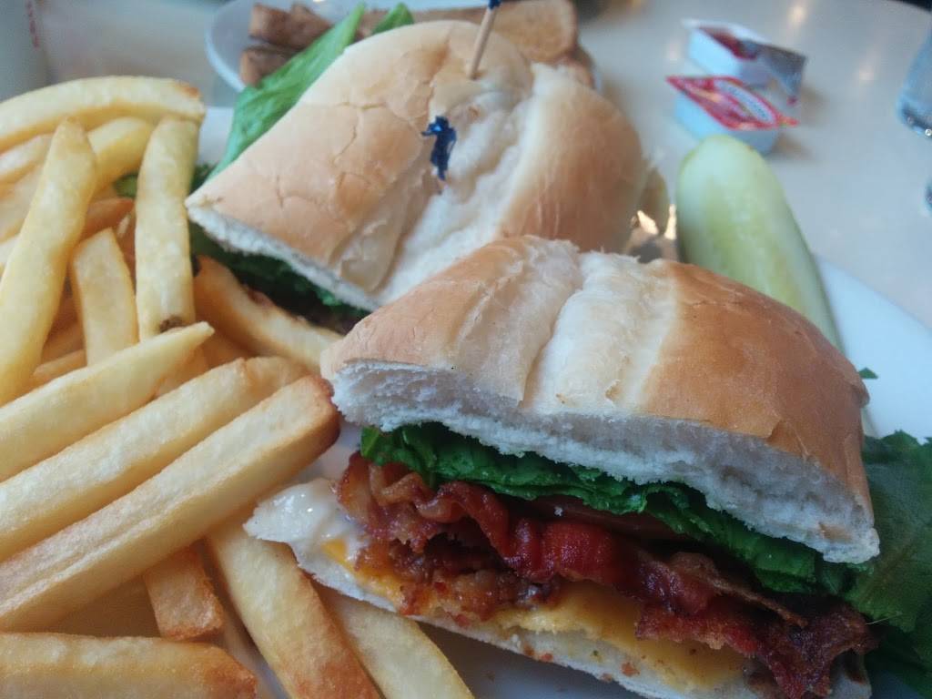 Grill & Skillet Diner | restaurant | 2924 E Main St, Columbus, OH 43209, USA | 6142311702 OR +1 614-231-1702