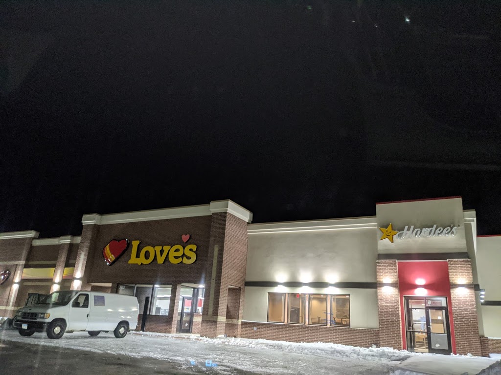 Hardees | restaurant | 2102 Enterprise Dr, St Charles, MN 55972, USA | 5079329972 OR +1 507-932-9972