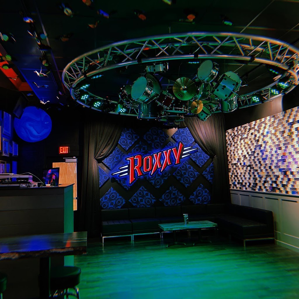 Roxxy | restaurant | 127 E College St, Iowa City, IA 52240, USA | 3198555979 OR +1 319-855-5979