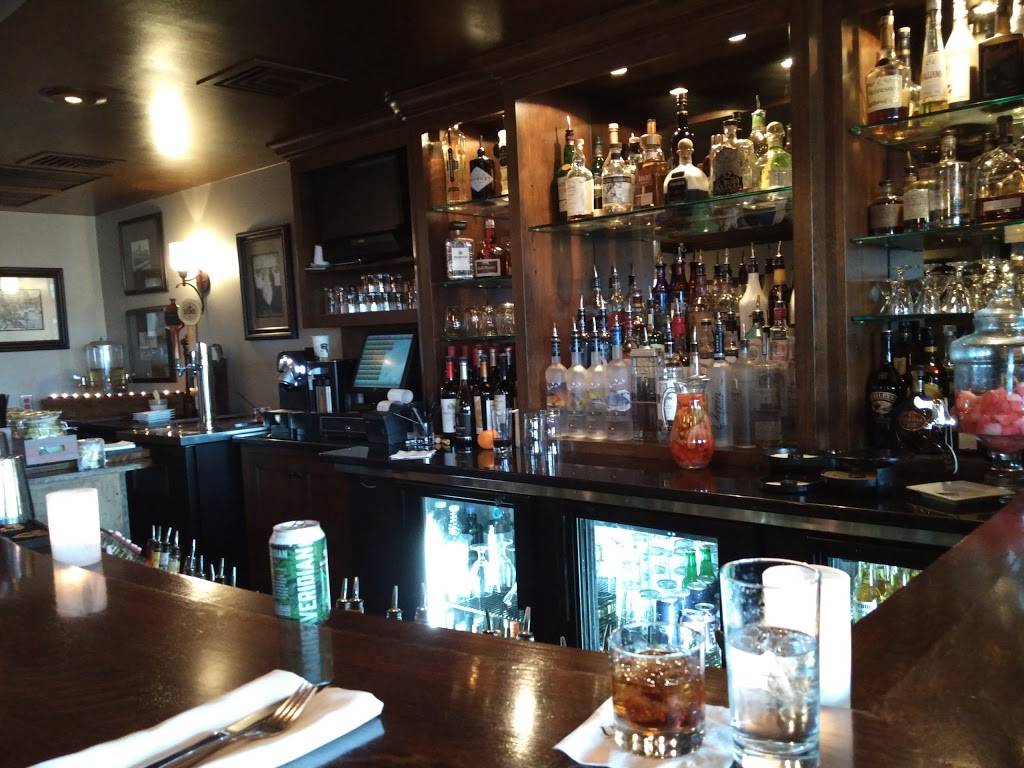 Union Grill | restaurant | 8 Beach St, York, ME 03909, USA | 2073631333 OR +1 207-363-1333