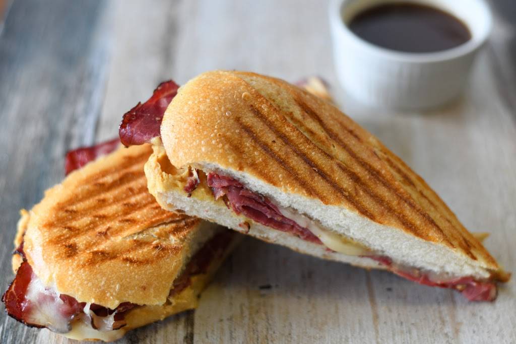 La Cantine | restaurant | 3250 N Tenaya Way #104, Las Vegas, NV 89129, USA | 7027497400 OR +1 702-749-7400