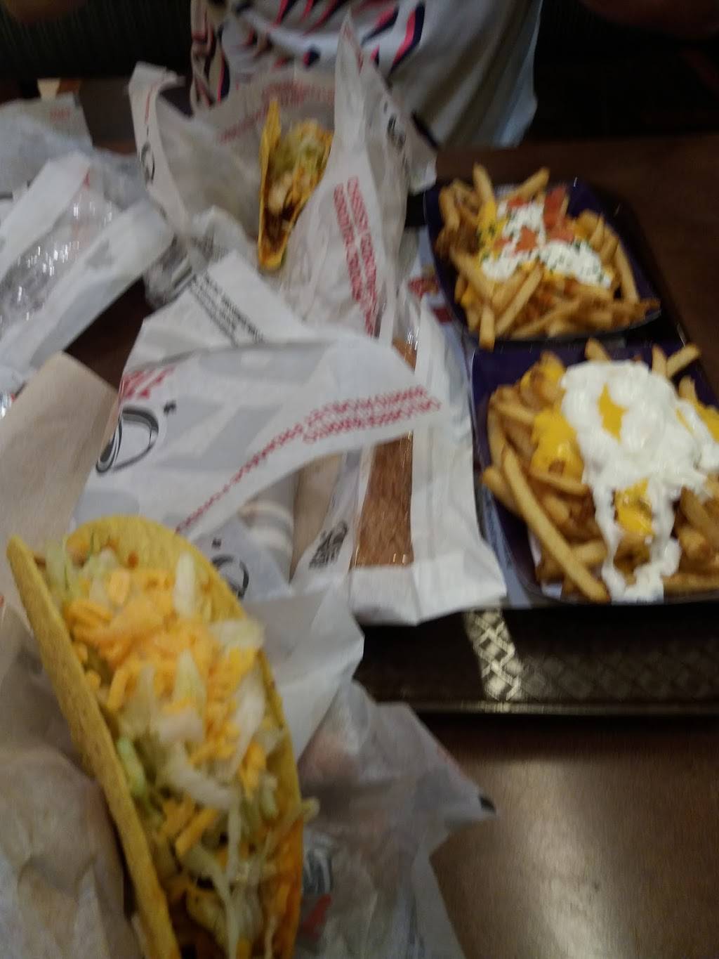 Taco Bell | meal takeaway | 2960 Kingsway Dr, Kitchener, ON N2C 2H7, Canada | 5198940101 OR +1 519-894-0101