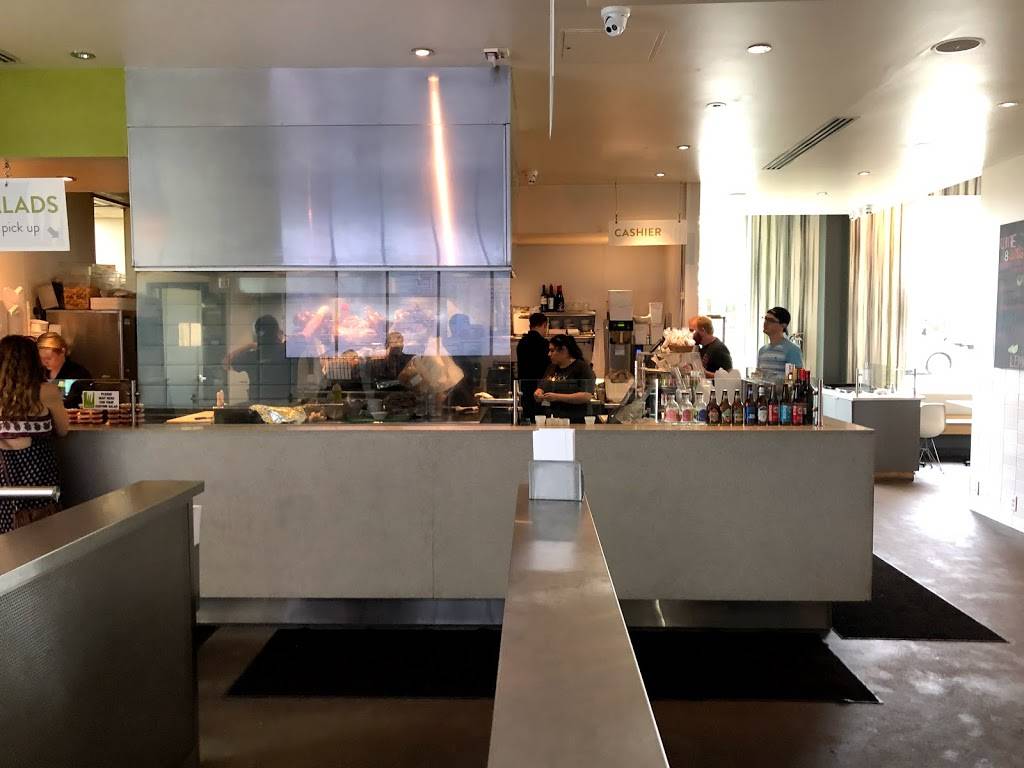 The Mixx | restaurant | 4855 Main St, Kansas City, MO 64112, USA | 8167562300 OR +1 816-756-2300