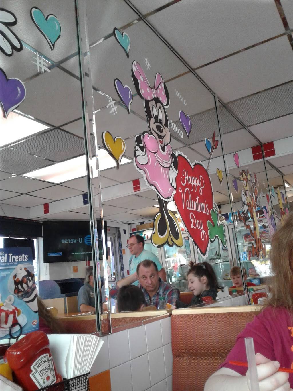 DQ Grill & Chill Restaurant | restaurant | 45814 Van Dyke Ave, Utica, MI 48317, USA | 5867394711 OR +1 586-739-4711