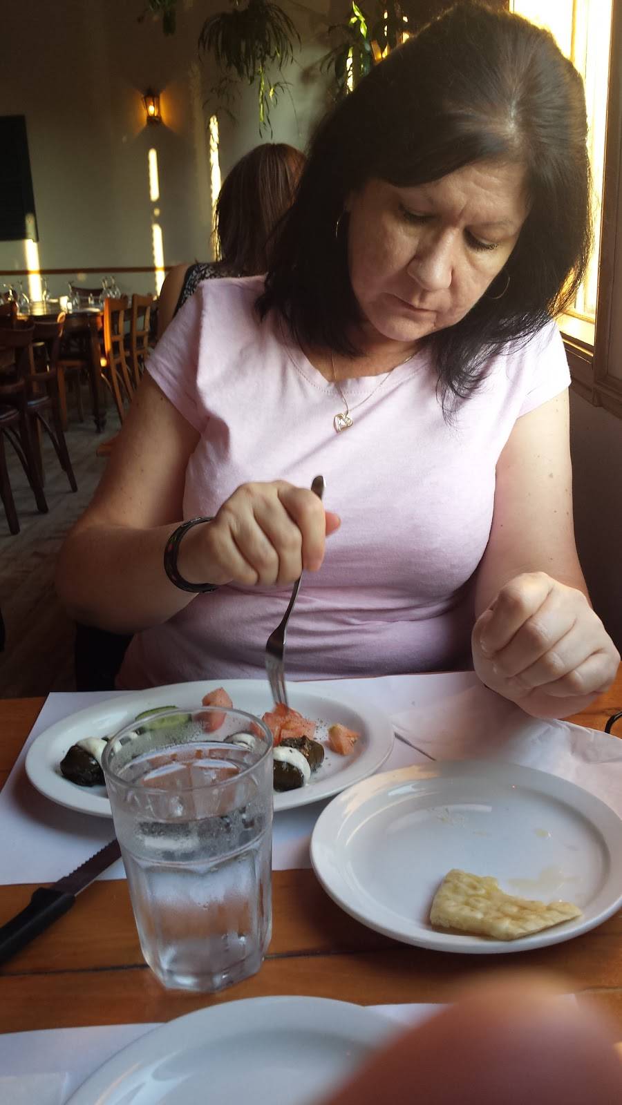 Mykonos | restaurant | 6 Rue Tourigny, Victoriaville, QC G6P 4C4, Canada | 8197525863 OR +1 819-752-5863