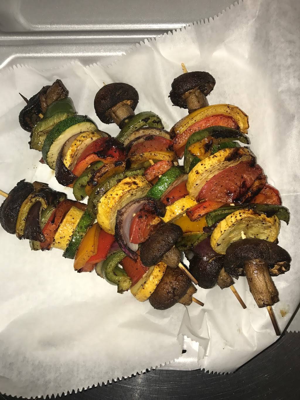 The Grille | restaurant | 3711 Lamar Ave, Memphis, TN 38119, USA | 9013754050 OR +1 901-375-4050