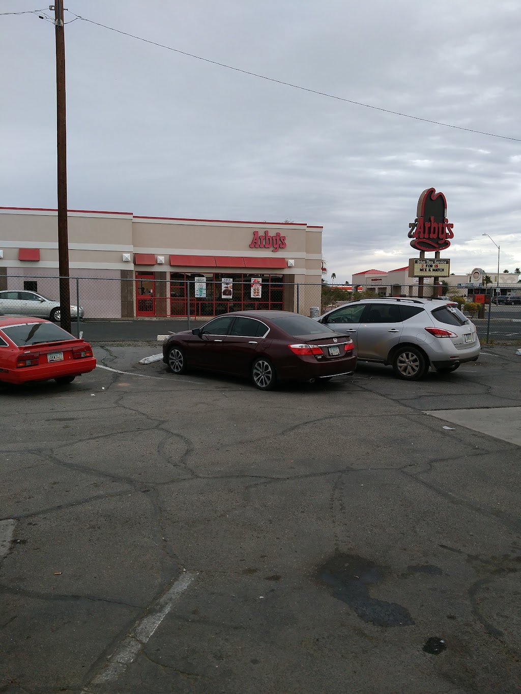 Arbys | meal takeaway | 2640 S 4th Ave, Yuma, AZ 85364, USA | 9287266507 OR +1 928-726-6507