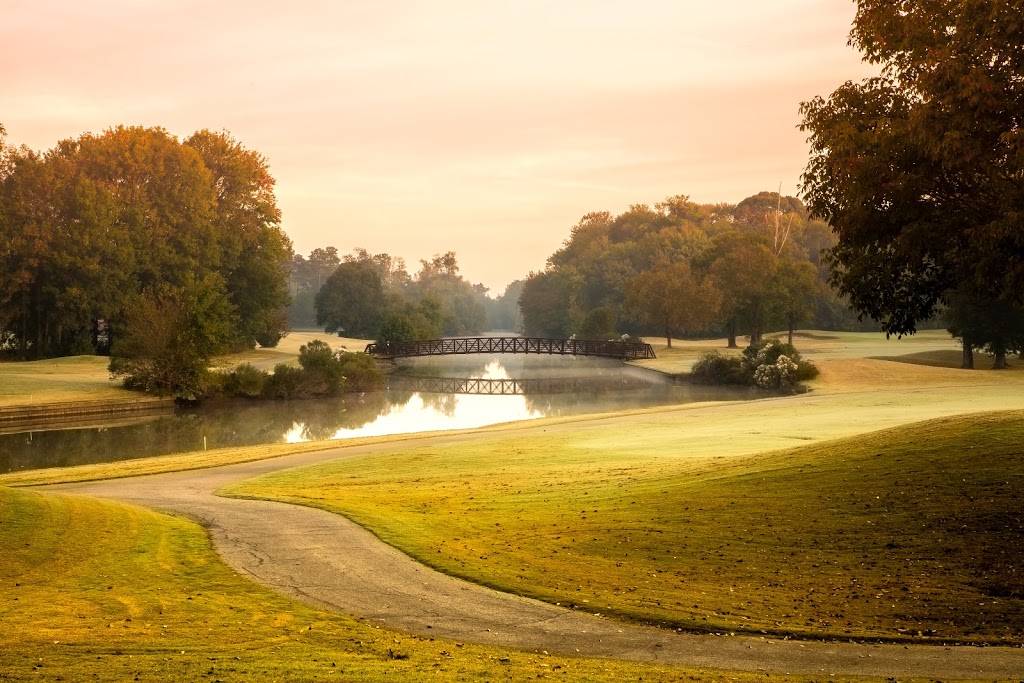 Honey Bee Golf Club | restaurant | 2500 S Independence Blvd, Virginia Beach, VA 23456, USA | 7574712768 OR +1 757-471-2768