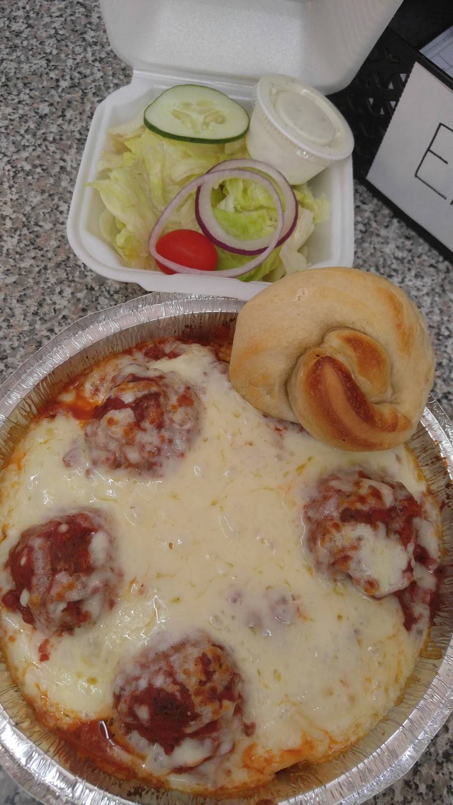 Marinos Pizza | restaurant | 300 W Atlantic St, South Hill, VA 23970, USA | 4344472979 OR +1 434-447-2979