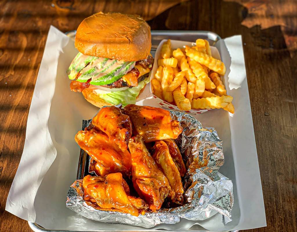 Meats and Buns | restaurant | 15317 Vanowen St, Van Nuys, CA 91405, USA | 8188495049 OR +1 818-849-5049