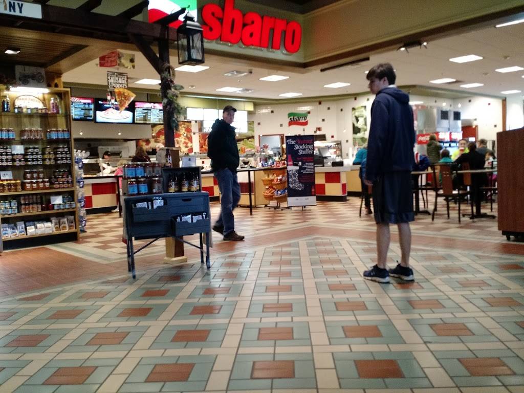 Sbarro | restaurant | 2188 Tag Rd, Canastota, NY 13032, USA | 3156870015 OR +1 315-687-0015