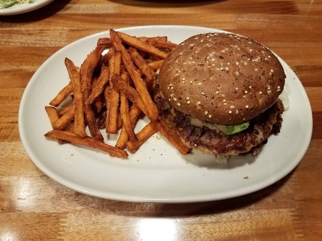 C.B. & Potts Restaurant & Taproom | restaurant | 195 E Foothills Pkwy, Fort Collins, CO 80525, USA | 9702211139 OR +1 970-221-1139