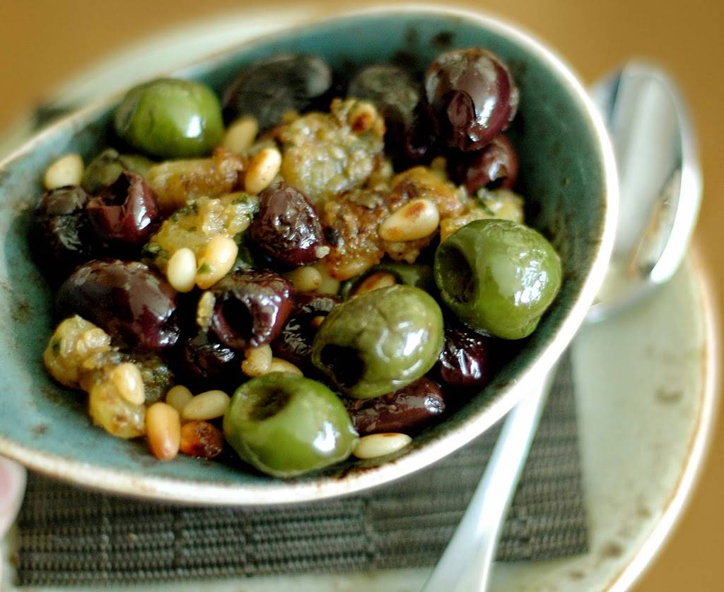 Mountain Standard | restaurant | 193 Gore Creek Dr, Vail, CO 81657, USA | 9704760123 OR +1 970-476-0123