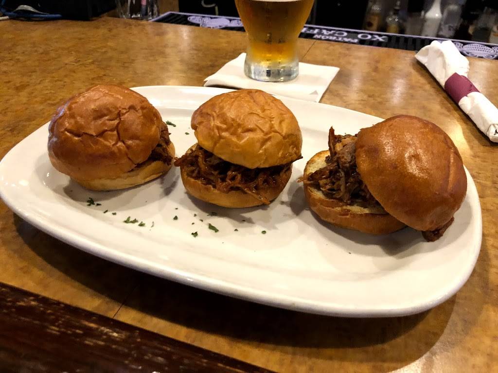 Stone City Saloon | restaurant | 721 N Independence Blvd, Romeoville, IL 60446, USA | 8155244704 OR +1 815-524-4704