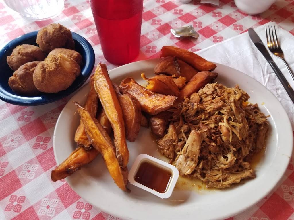 Fat Bobs Smokehouse | restaurant | 41 Virginia Pl, Buffalo, NY 14202, USA | 7168872971 OR +1 716-887-2971