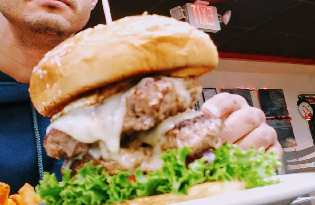 Dennys | restaurant | 176 NW Centurion Ct, Lake City, FL 32055, USA | 3863197981 OR +1 386-319-7981