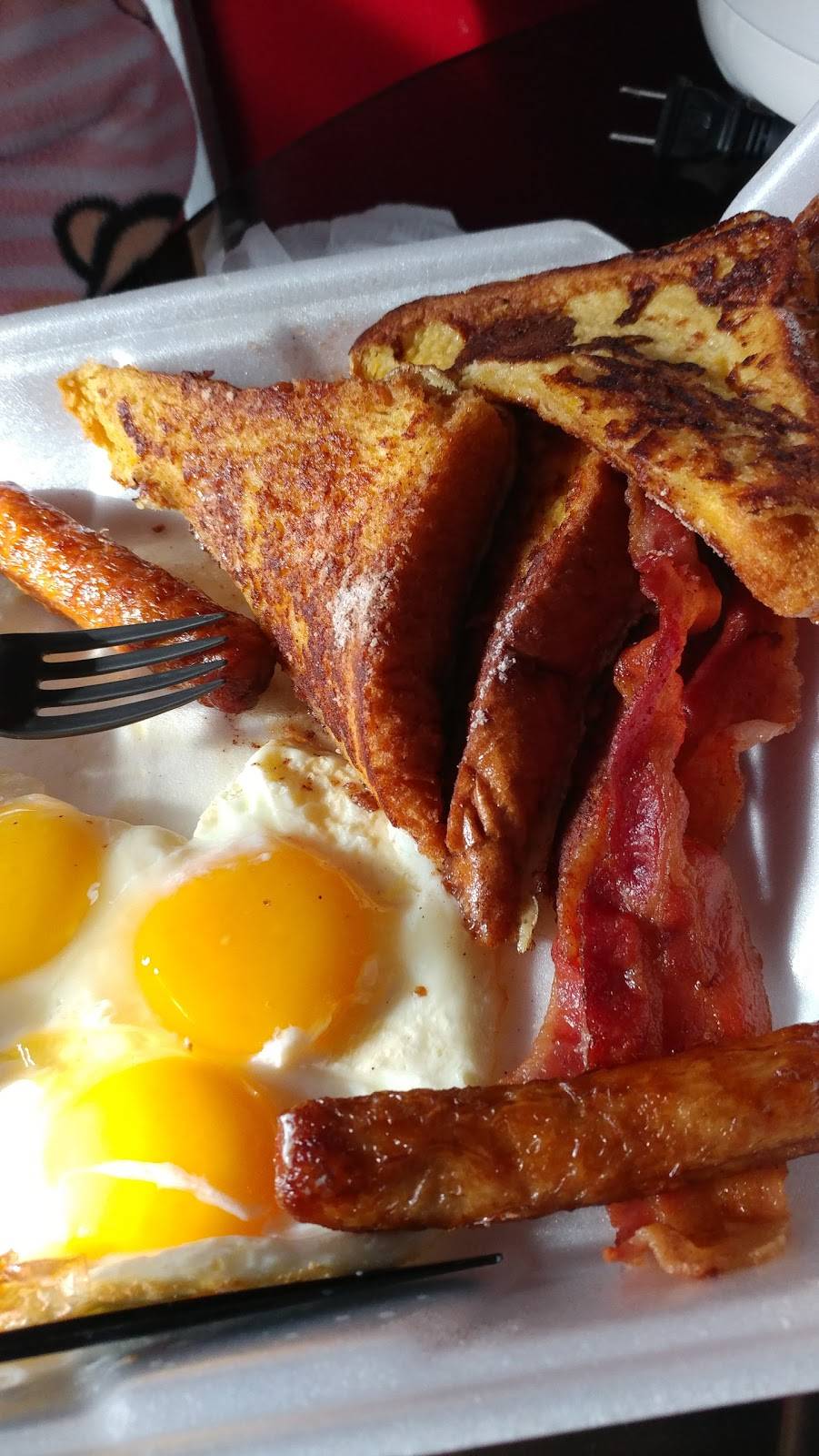 Douglas Burgers | restaurant | 6150 Cherry Ave, Long Beach, CA 90805, USA | 5624285361 OR +1 562-428-5361