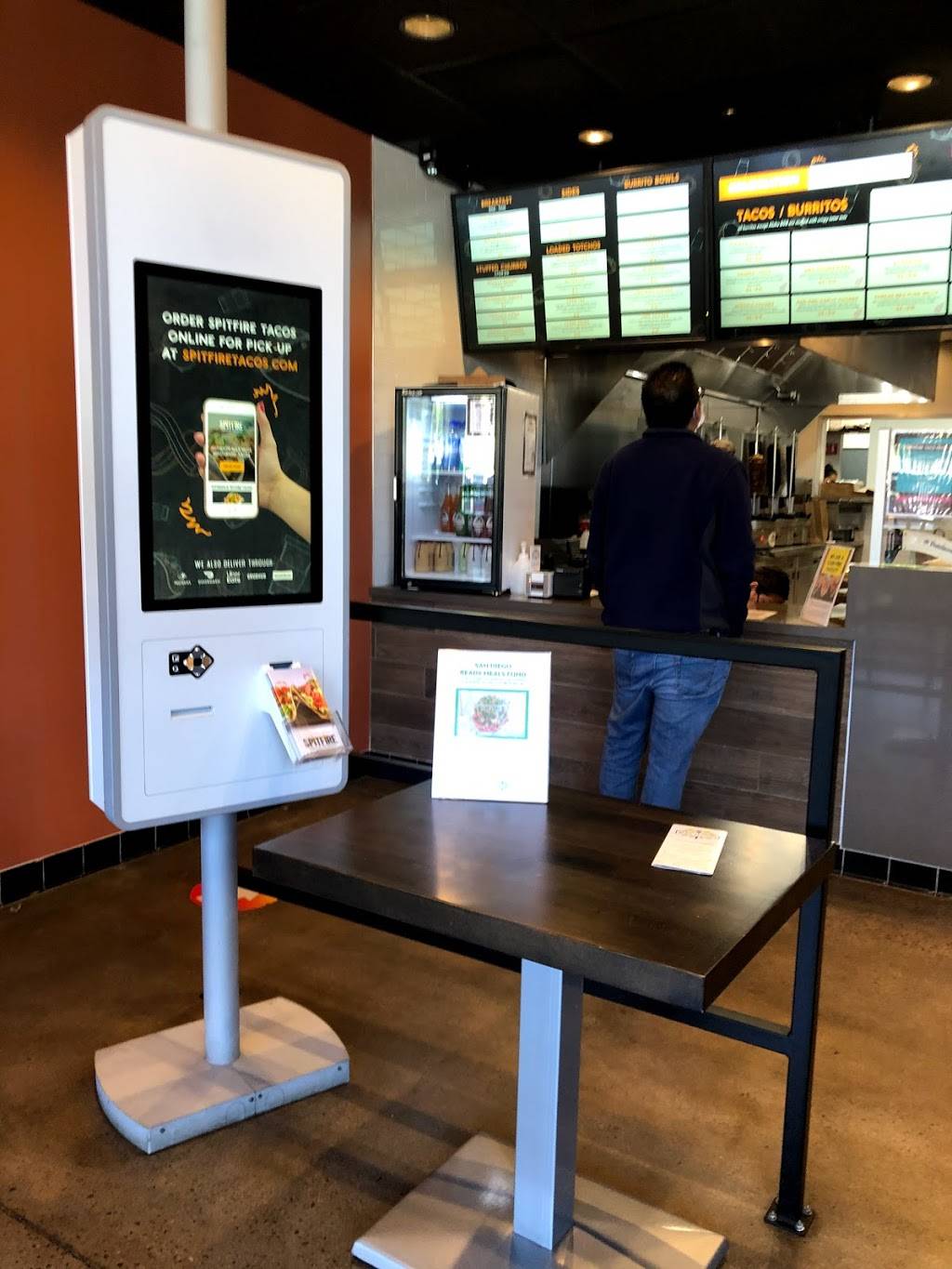 Head Lettuce | restaurant | 4150 Regents Park Row UNIT 175, La Jolla, CA 92037, USA | 8582306786 OR +1 858-230-6786