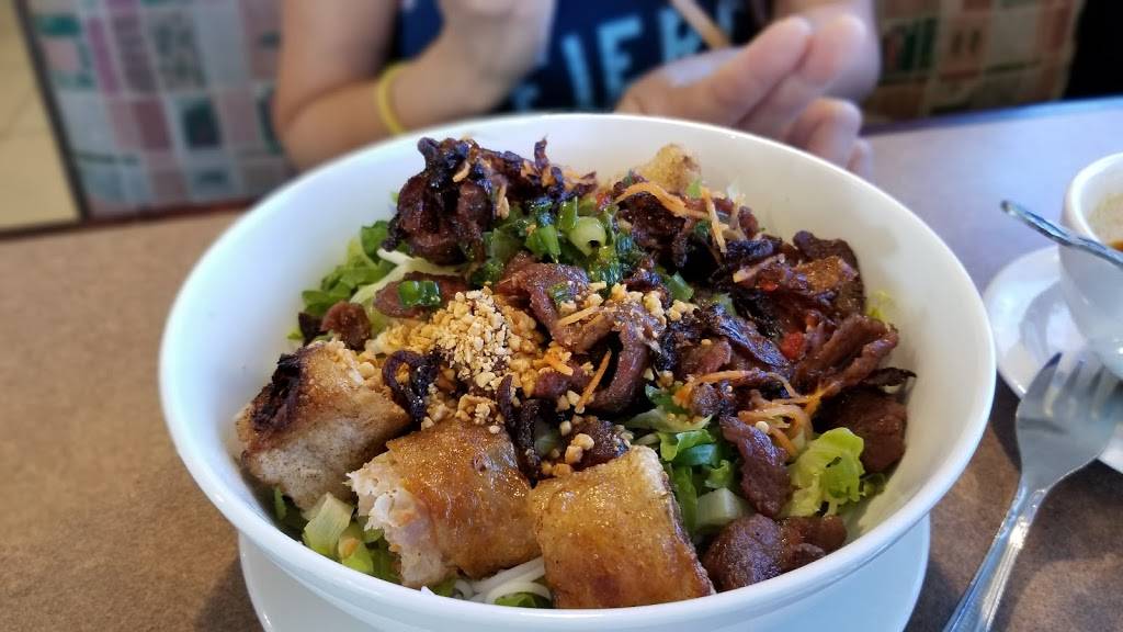 King Food Chinese & Vietnamese Restaurant | restaurant | 704 W NASA Pkwy, Webster, TX 77598, USA | 2813321931 OR +1 281-332-1931