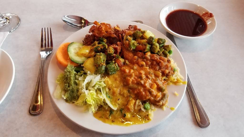 Taste of Himalayas | restaurant | 110 N 3rd St, St. Charles, IL 60174, USA | 6304441575 OR +1 630-444-1575