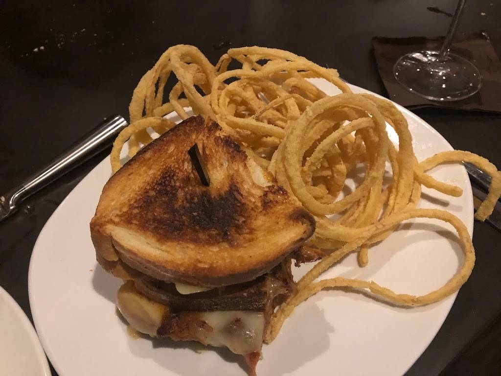 110 Grill - Hadley | restaurant | 355 Russell St, Hadley, MA 01035, USA | 4135840110 OR +1 413-584-0110