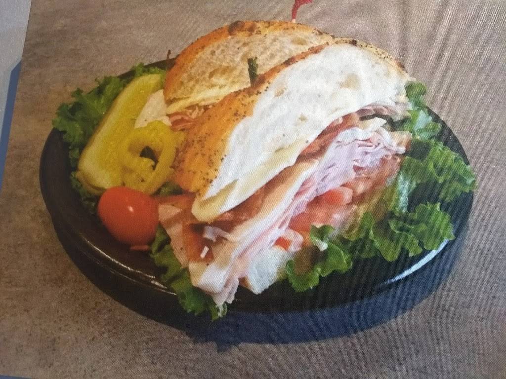 Dagwoods Deli & Catering | restaurant | 33179 Grand River Ave, Farmington, MI 48336, USA | 2484743800 OR +1 248-474-3800