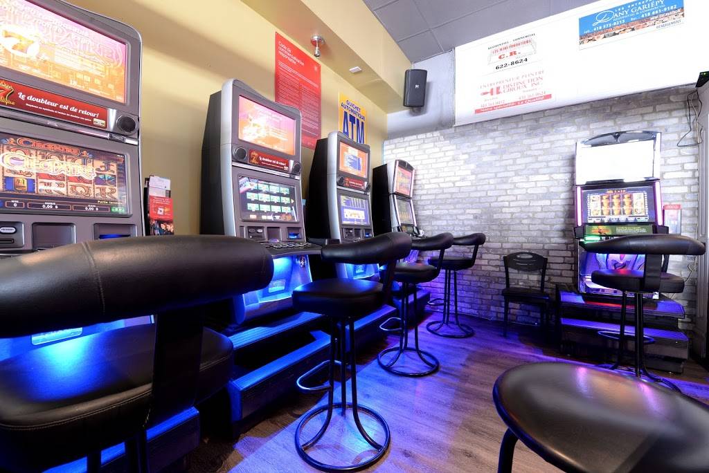 Pub Resto Broue | restaurant | 387 Boulevard Armand-Paris, Québec, QC G1C 7T2, Canada | 4186611202 OR +1 418-661-1202