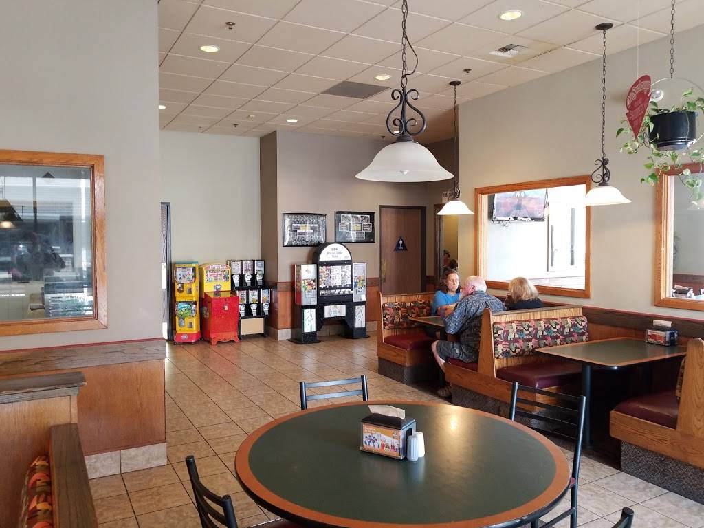 Round Table Pizza | meal delivery | 10054 Bruceville Rd, Elk Grove, CA 95757, USA | 9166864009 OR +1 916-686-4009