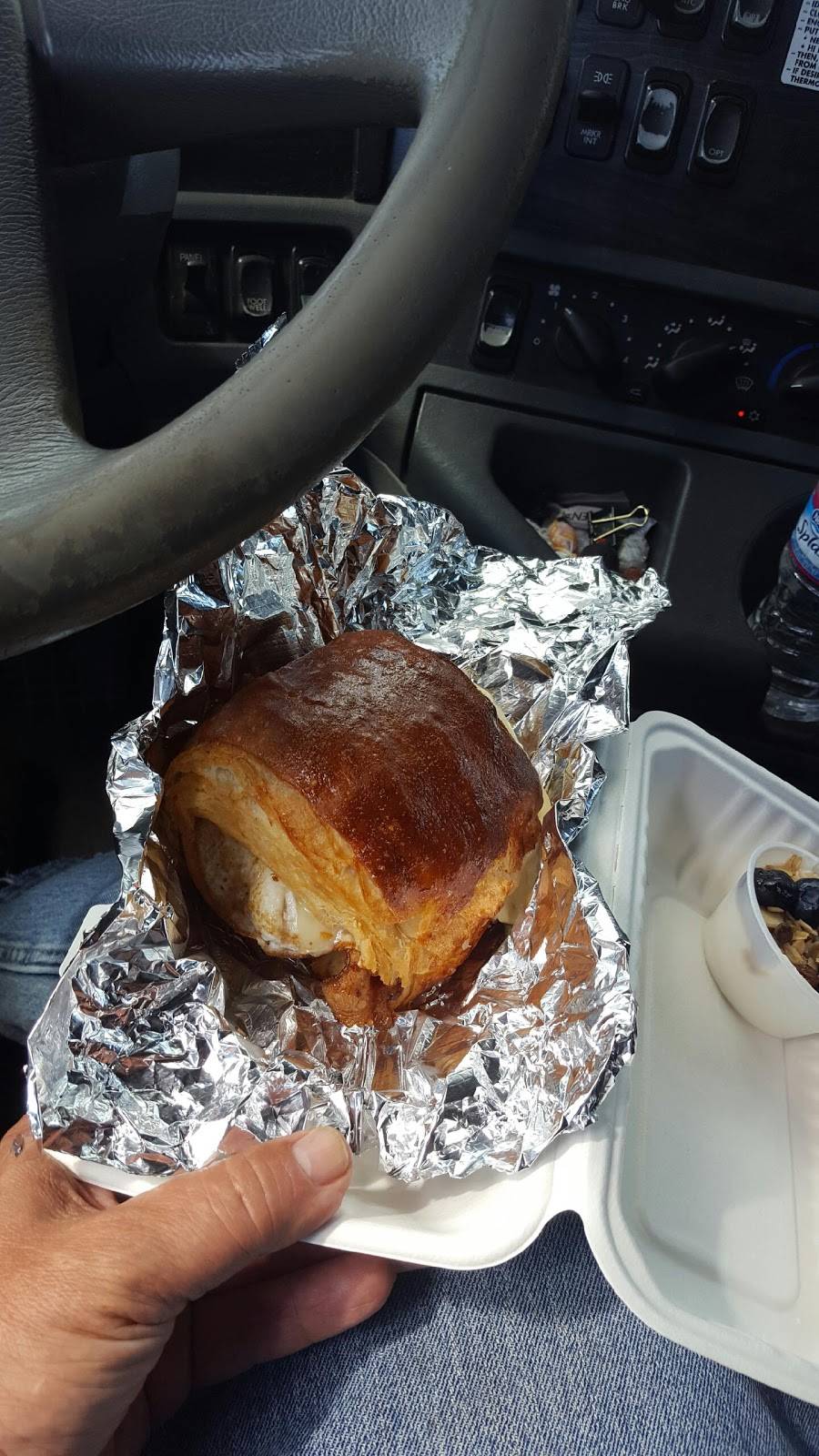 McDivitt Family Maple LLC | cafe | 3528 Parkman Rd, Southington, OH 44470, USA | 2343080253 OR +1 234-308-0253