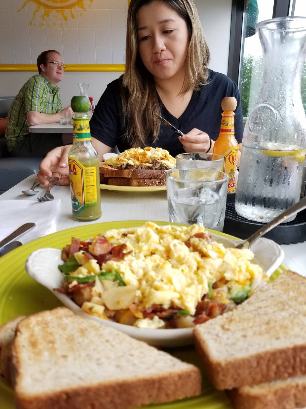 Citrus Diner | restaurant | 844 E Ogden Ave, Westmont, IL 60559, USA | 6306551840 OR +1 630-655-1840