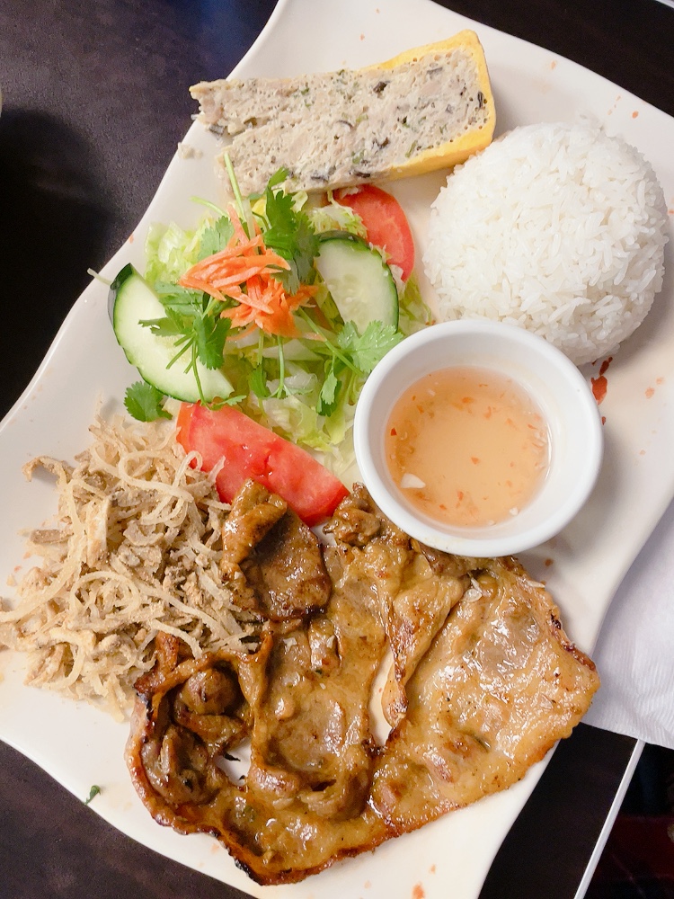 Saigon Pho Restaurant | restaurant | 700 E 32nd St, Yuma, AZ 85365, USA | 9282764141 OR +1 928-276-4141