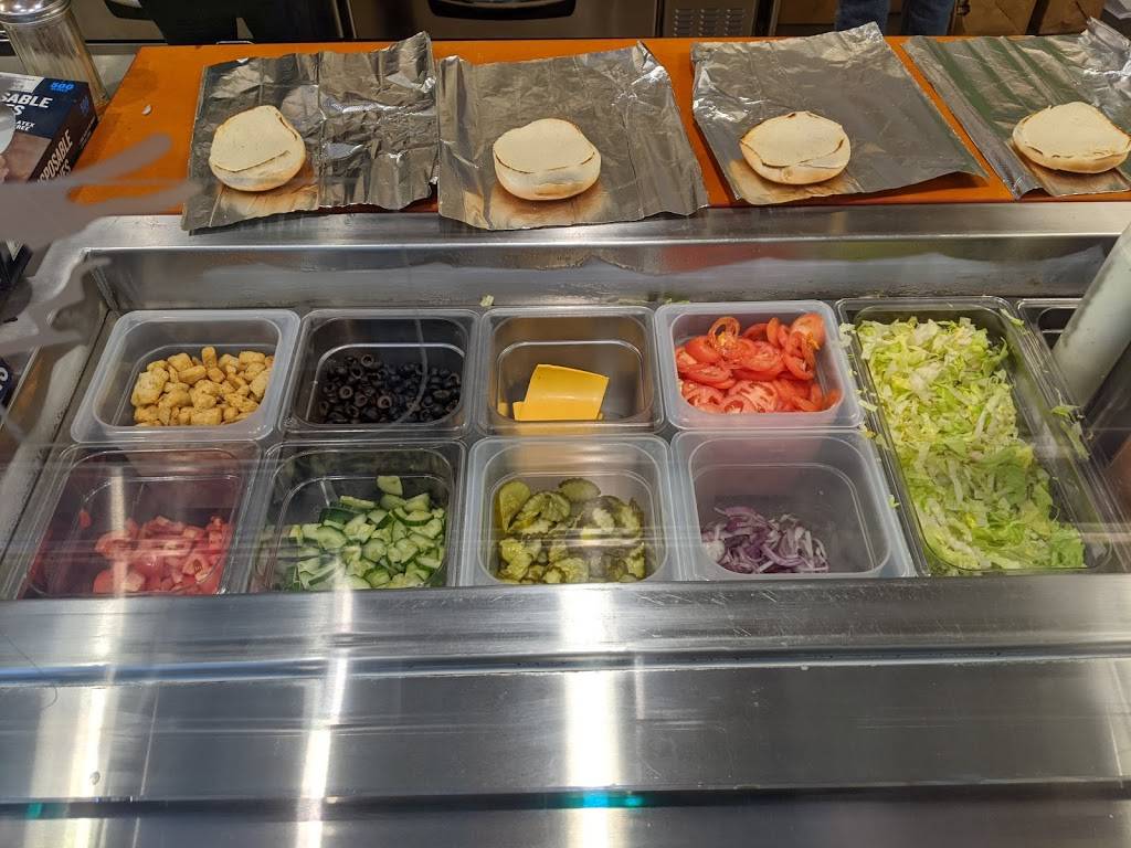 Kato Burger Pit | restaurant | 1633 Monks Ave #150, Mankato, MN 56001, USA | 5073821923 OR +1 507-382-1923