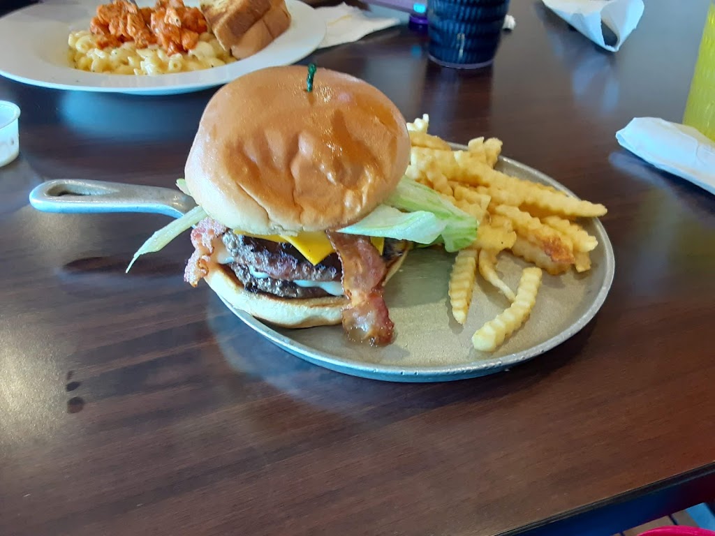 Iron Skillet | restaurant | 1430 Motel Dr, Milan, NM 87021, USA | 5052856648 OR +1 505-285-6648