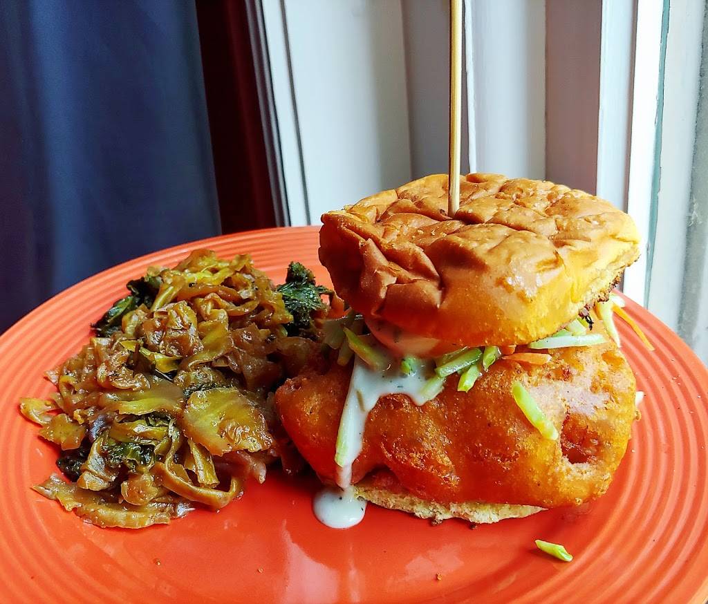 Veggie Village | restaurant | 1314 6th Ave N, Nashville, TN 37208, USA | 6152524600 OR +1 615-252-4600