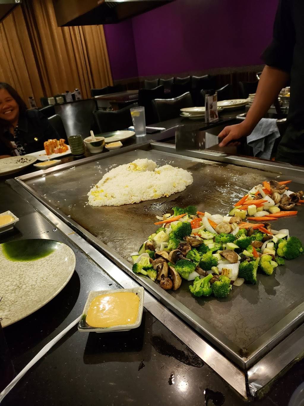 Sakura Sushi & Hibachi | restaurant | 3502 Metro Dr, Council Bluffs, IA 51501, USA | 7123669888 OR +1 712-366-9888