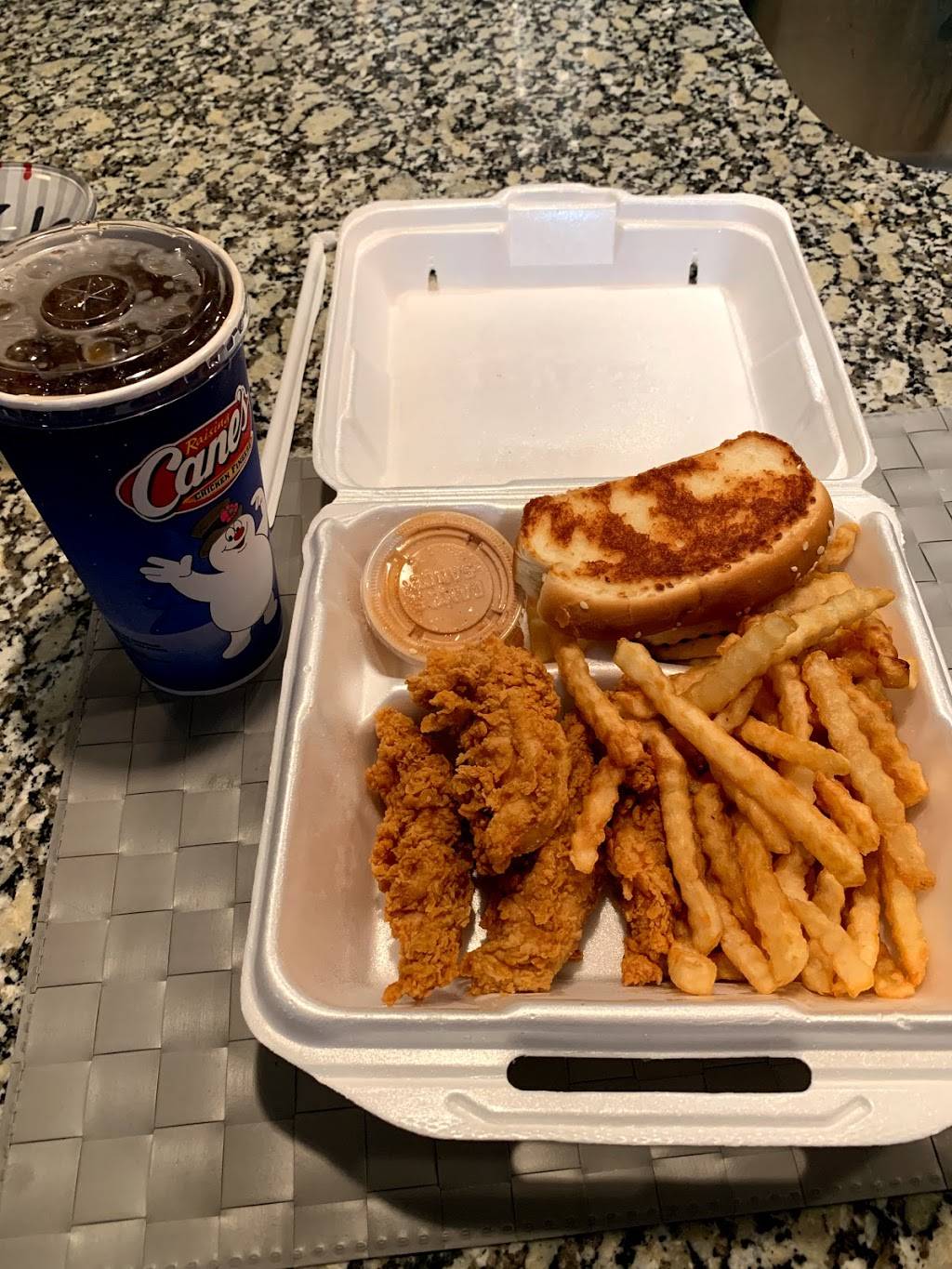 Raising Canes Chicken Fingers | meal takeaway | 6311 Custer Rd, Frisco, TX 75035, USA | 9729083956 OR +1 972-908-3956