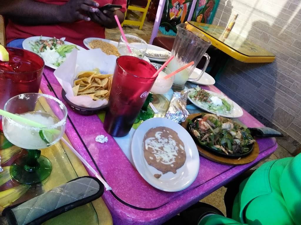 La Hacienda Mexican Restaurant | restaurant | 6825 Graham Rd, Indianapolis, IN 46220, USA | 3175772689 OR +1 317-577-2689