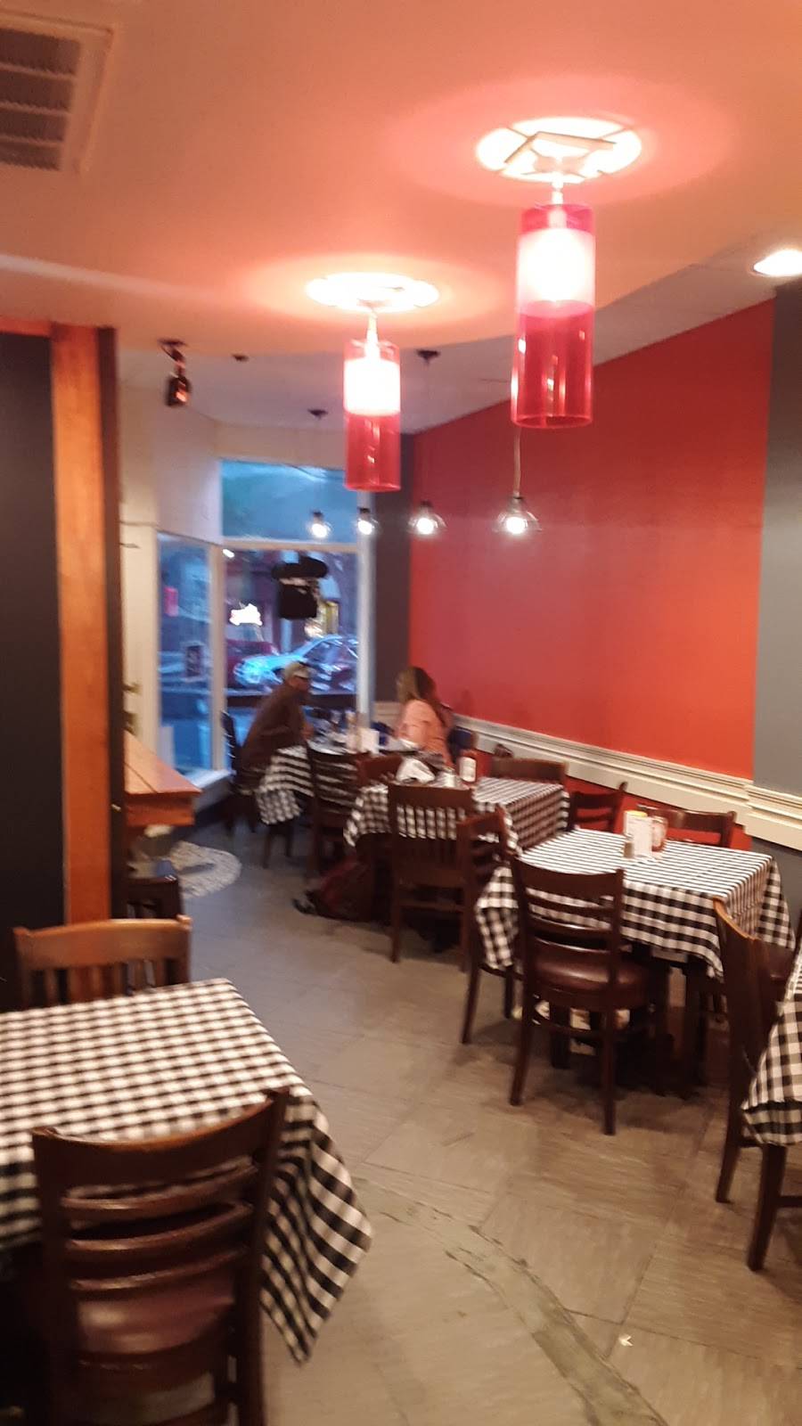 Port City Burgers and Brews | restaurant | 11 Market St, Wilmington, NC 28401, USA | 9107690755 OR +1 910-769-0755