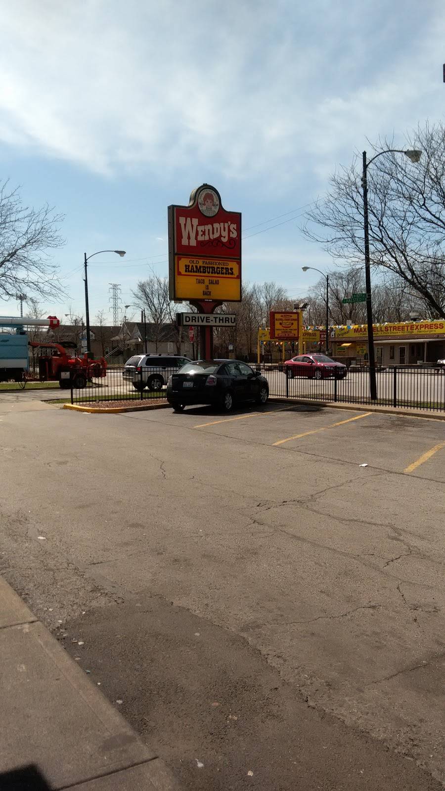 Wendys | restaurant | 758 W 117th St, Chicago, IL 60628, USA | 7732647920 OR +1 773-264-7920