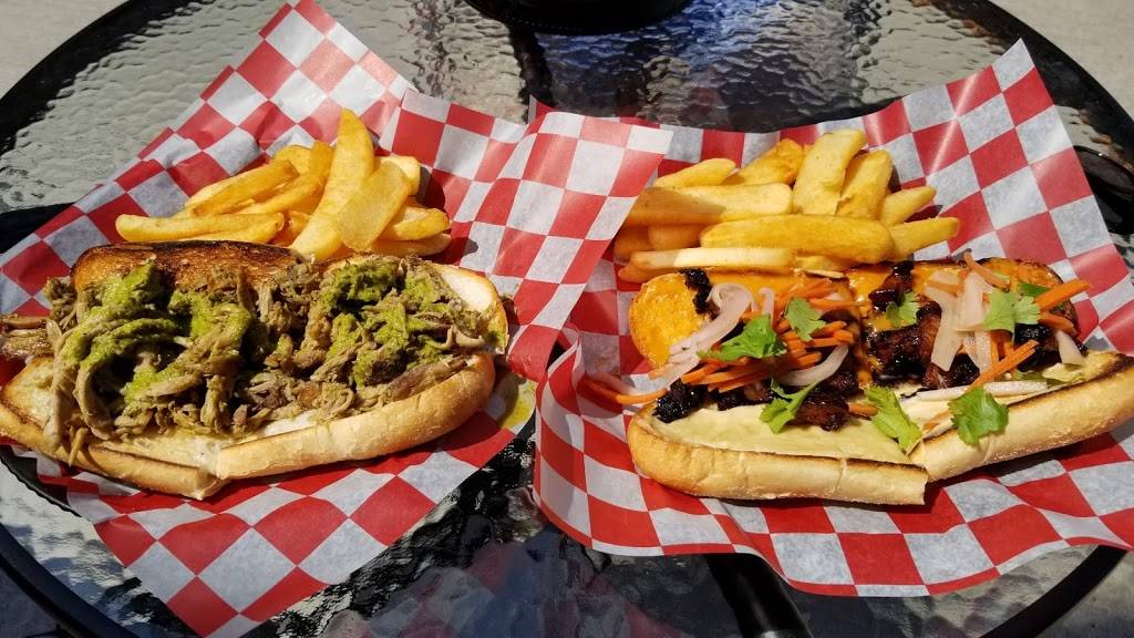 Backwaters Grill and The Dam Bar | restaurant | 324 Jay St, La Crosse, WI 54601, USA | 6086151100 OR +1 608-615-1100