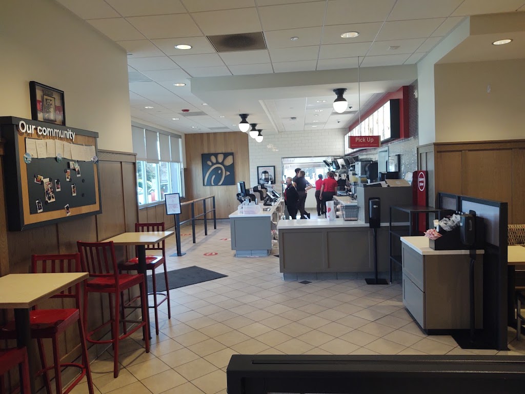 Chick-fil-A | restaurant | 1477 Hilltop Dr Unit H1 Unit H1, Redding, CA 96003, USA | 5303197361 OR +1 530-319-7361