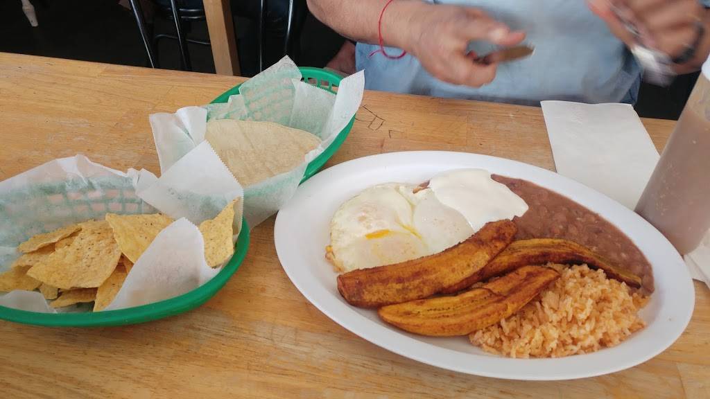 Doña Mago | restaurant | 301 S Van Ness Ave, San Francisco, CA 94103, USA | 4155738586 OR +1 415-573-8586