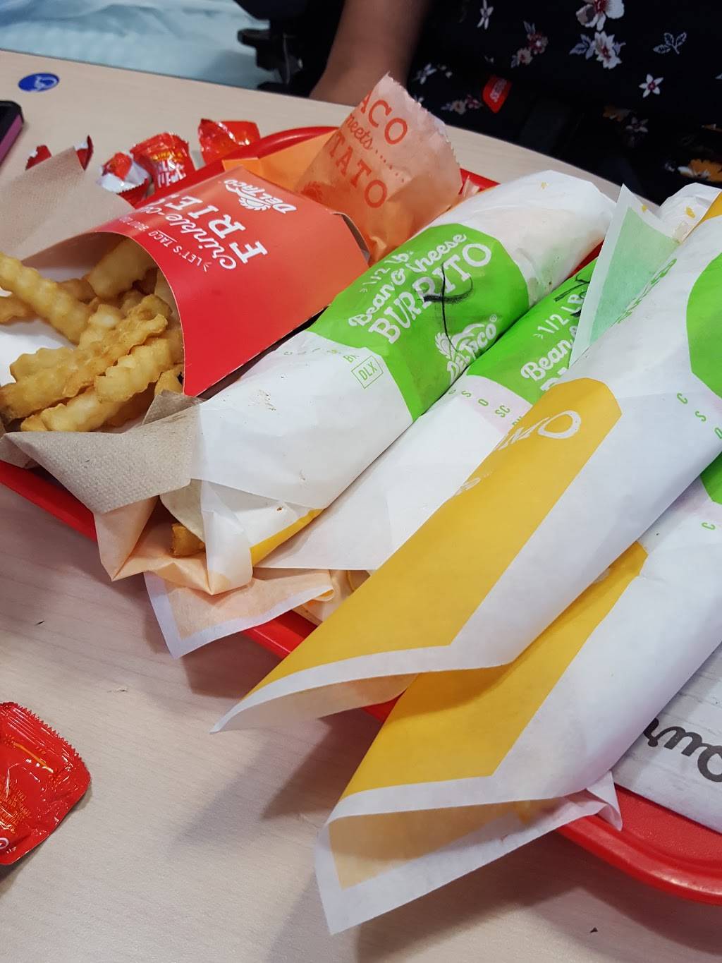 Del Taco | meal takeaway | 2320 E Serene Ave, Las Vegas, NV 89123, USA | 7029142252 OR +1 702-914-2252